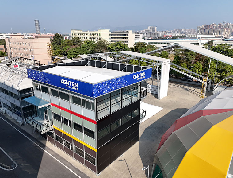 Triple Decker Structure